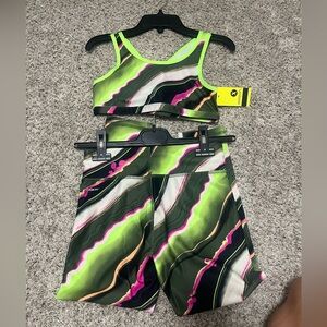 Xersion Geode Stripe Activewear Sports Bra and Cropped Leggingsin Green and Pink